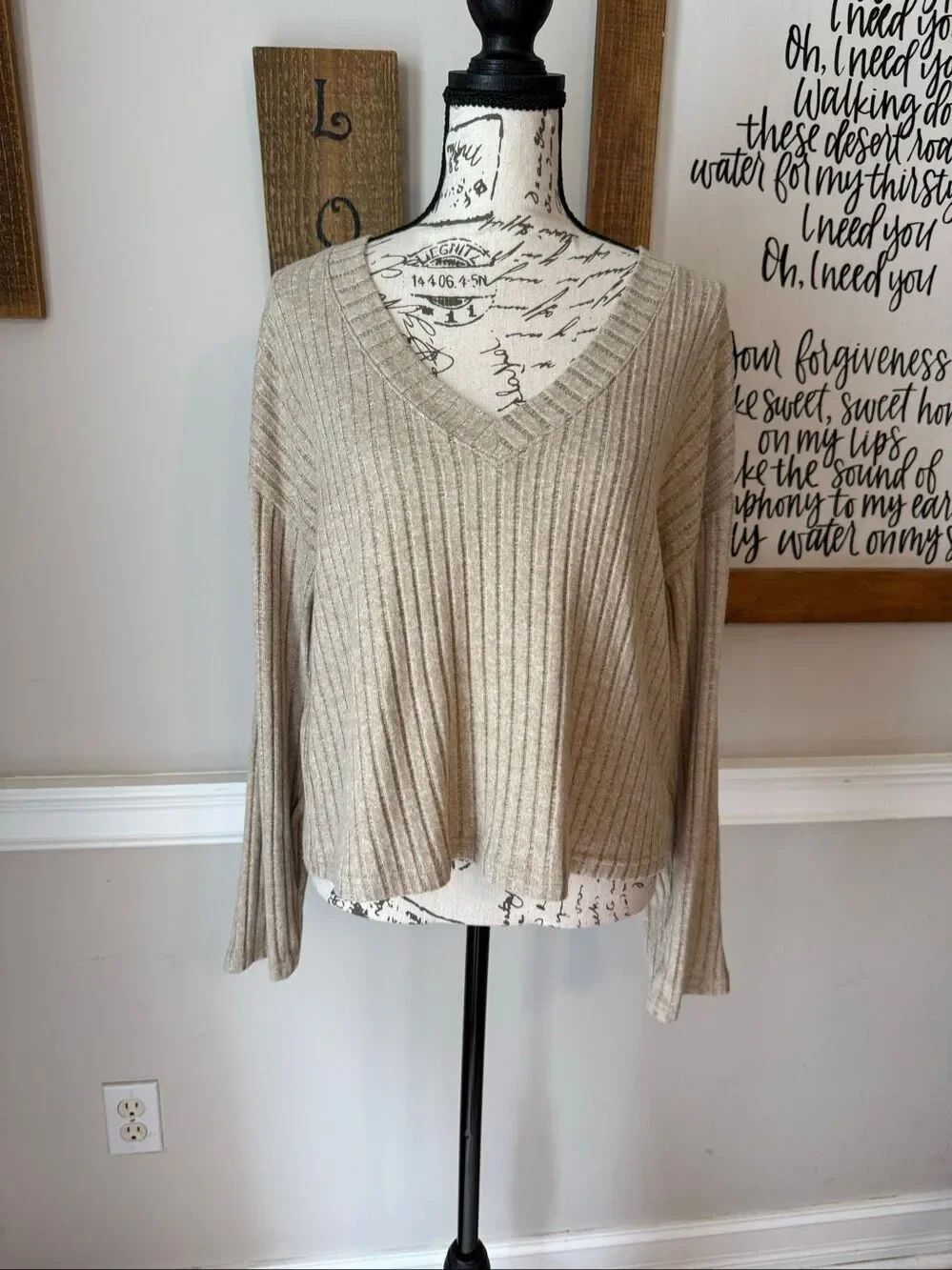 NWT Z Supply Women's Valentina Ribbed Long Sleeve Top Pebble Moon Beige Small